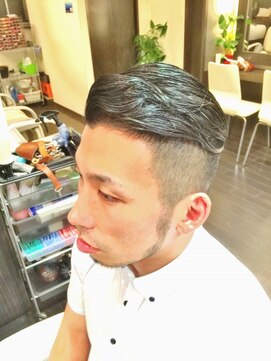 オムヘアーバイグルーマーズ(HOMME HAIR by GROOMER/S) #オールドスタイル#バーバー#ビジネスリーゼント#Homme2nd櫻井
