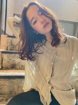 ルービック(Rubik's)&nbsp;大人かわいい軽ウェーブセミロング