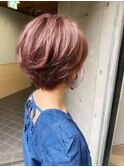 大人かわいいふっくらピンクベージュショートボブ