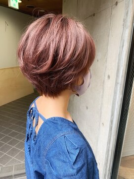 ショートオンリーサロントス(short only salon TOSS) 大人かわいいふっくらピンクベージュショートボブ