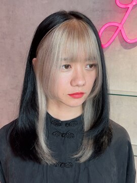 ロンドヴァリー 渋谷店(Lond vallee) インナーカラーホワイト顔まわりレイヤー！