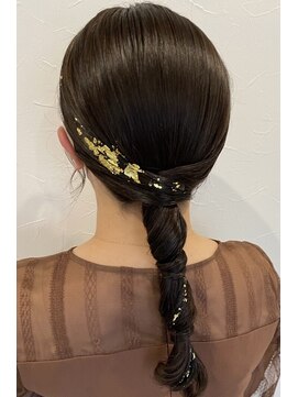 ヘアセットサロン サロンエイミー(salon aemii) 金箔ローポニー