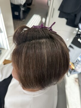 ヌーク(Neuk) 白髪？ハイライト？馴染みの良い白髪ぼかしカラー入木田ブログ