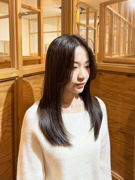 モーント(MOND) 「PIN」ワンレングス×艶グレージュ