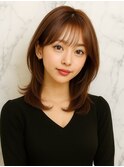 大人可愛い前髪小顔顔まわりカットミディアムレイヤー
