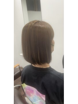 ラミィー(Ramie) きりっぱなしボブ縮毛矯正