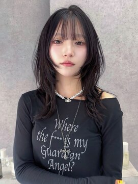 SSAW ミディアムハッシュカット