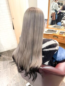 アフィナー(Afinar) 【横浜/横浜駅】地毛風グレージュ×エンドカラー