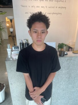 メンズサロン キング 高槻店(Men’s salon K!ng) 波巻きツイストスパイラルパーマ/フェザーパーマ/眉毛/メンズ