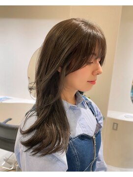 リアン(REAN) カーキベージュ/顔周り似合わせ/ナチュラル