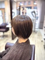 トレセッテ(tre sette)&nbsp;丸みシルエットボブスタイル/マットブラウンカラー