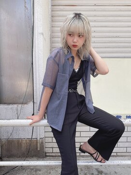 リアイス(Re:ICE) ホワイトシルバーウェーブミディアムウルフ