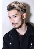 フェード 刈り上げ ハイトーン ７３ 韓国ヘア ビジネスマン