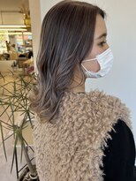 ヌール(Nuru)&nbsp;ホワイトグレージュ