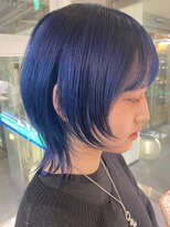 ロリム(RorriM)&nbsp;ウルフカット　ダブルカラー　ブルー　顔まわりレイヤー