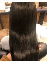 カミケンパセオ(kamiken.paseo)&nbsp;ナチュラル美髪さらさらなめらか大人ロング【カミケンパセオ】