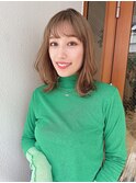切りっぱなしボブ/ベージュカラー/大人ガーリー