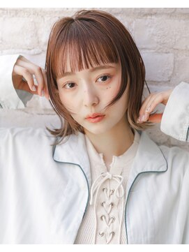 カライング(ing) 大人可愛い20代30代40代黒髪前下がりショートボブ丸みショート◎