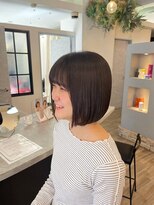 ヴィサージュバスク(VISAGE ba.s.k) ぷつっとボブ