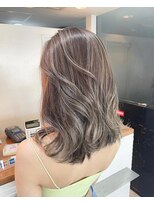 ブレンド 渋谷(BLend)&nbsp;ハイライトブルージュマチルダボブインナーグレージュ前髪