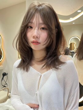 サイン 渋谷(SIGN) 韓国ヘアーハッシュカットレイヤーカットグレージュブリーチ無し