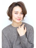 40代女性のひし形ショートボブ