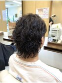 ミディアムツーブロックウルフツイストスパイラル波巻きパーマ