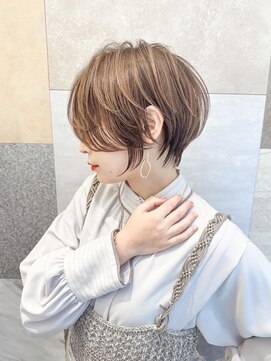 ハルキミナト ジャパン ヨコハマ(HARUKI MINATO japan YOKOHAMA) 大人ショート/レイヤー/髪質改善/白髪ぼかし/グレージュ/横浜