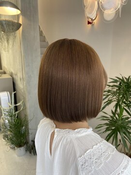 インク バイ アルテフィーチェ 甲子園口(ink by artefice) ぷつんとボブ × ベージュカラー