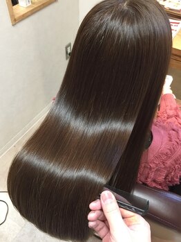 トゥーリ 筑紫野店(tuuli)の写真/大人の女性からも大人気◎落ち着いた店内で最上級の髪質改善を【髪質改善/縮毛矯正】