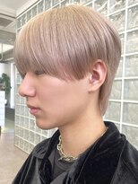 サンクマーケット 渋谷(cinq MARKET)&nbsp;ホワイトブロンドメンズホワイトベージュカラー韓国風メンズヘア