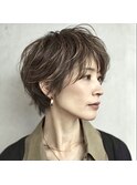 ミセスショート×白髪ぼかしカラー３０代４０代５０代６０代