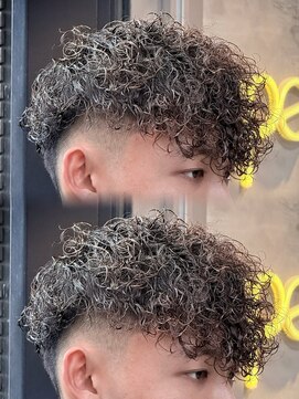 トップバイスリーナイン(TOP by THREE NINE) 外国人風プードルスペインカール