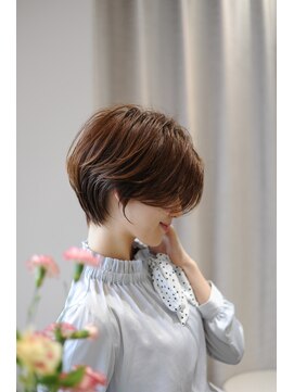 ココナ ヘア メゾンプリュス(cocona hair maison+) 小顔似合わせカット愛されクールショート20代/30代40代50代/大阪