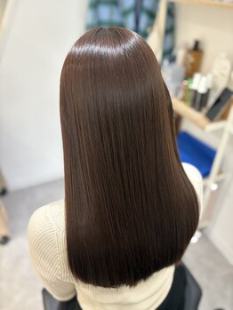 エスト(est)の写真/大人女性の美髪を徹底サポート！丁寧なカウンセリングと髪質改善で、うる艶美髪を実感しませんか？◎