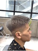 ベリーショート×シルバーカラー