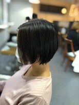 ナンバーフォーナチュラル(NO4 natural) 15. 黒髪ボブ/切りっぱなしミニボブ/似合わせ/ツヤ感
