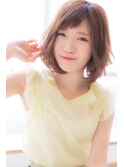 大人可愛い　斜めバング　軽めボブ