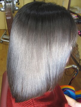 SKヘア たまにはよそで縮毛やってみようかなと思った時にやる縮毛矯正