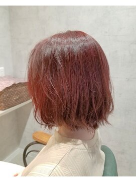 グラフ(GLaugh) やわらか切りっぱなしボブ