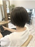 ショートボブ