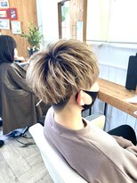 ユッカ 高槻茨木店(YUCCA)&nbsp;【 YUCCA 】ナチュラル刈り上げショートメンズ/ハイトーンカラー