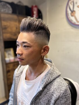 イッツブランニューバーバーショップ(IT's BRAND NEW BARBER SHOP) スキンフェードスリックカット
