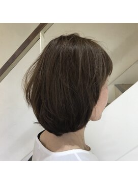 コンフォート スペース ソーラ(comfort space so ra) 大人かわいいミディアムボブ