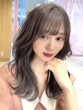 アフロートリノ(AFLOAT Leino) 抜け感レイヤーカット　顔まわりカットで1番可愛いスタイルに