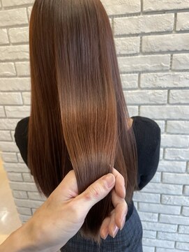 フルミー(fulme.) 日本一の艶スタイルで梅雨の悩み解消!極上ストレートヘア☆