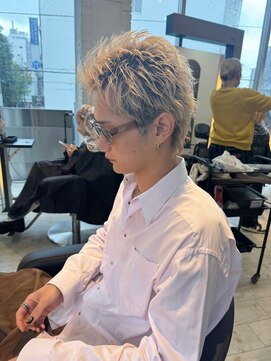 ダブル(W) あなたらしさを最大限に引き出すブリーチカラー