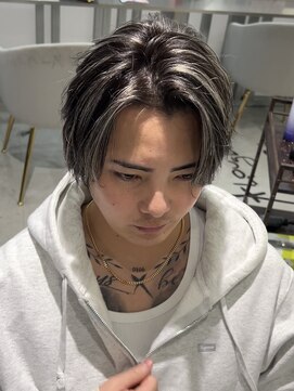 キング 枚方店(K!ng) 縮毛矯正髪質改善ハイライトレイヤーカット枚方美容室エクステ