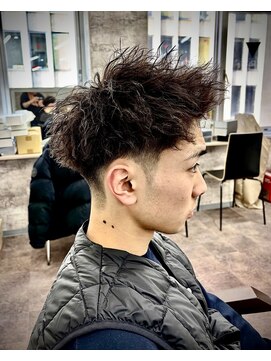 リファイン バイ アフィナー 本厚木店(Refine by Afinar) 【本厚木/本厚木駅】スパイキーショート×ウェーブツイスト