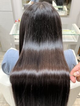 アフェクトクロス JR八尾(affect X)の写真/【JR八尾駅徒歩3分】髪質改善に特化したサロン。髪質改善をしながら、美しい大人女性のための上質ケアを。